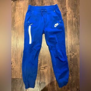 Brand new never worn Nike joggers